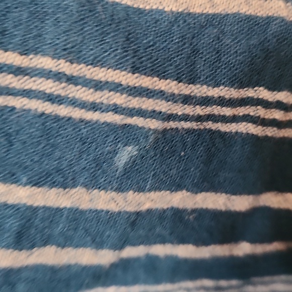 Universal Thread 1x Top - Picture 3 of 5